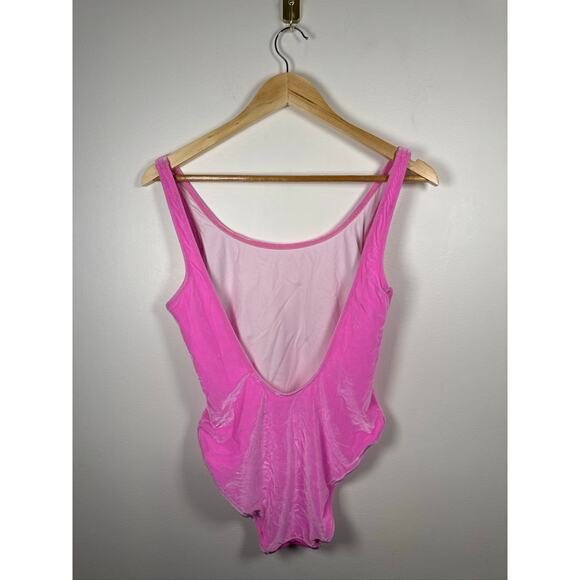 Solid & Striped The Luela One Piece in Solid Velvet Carnation Pink, Med, NWT - Picture 6 of 8